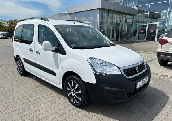 Peugeot Partner cena 45900 przebieg: 149450, rok produkcji 2016 z Skępe małe 121